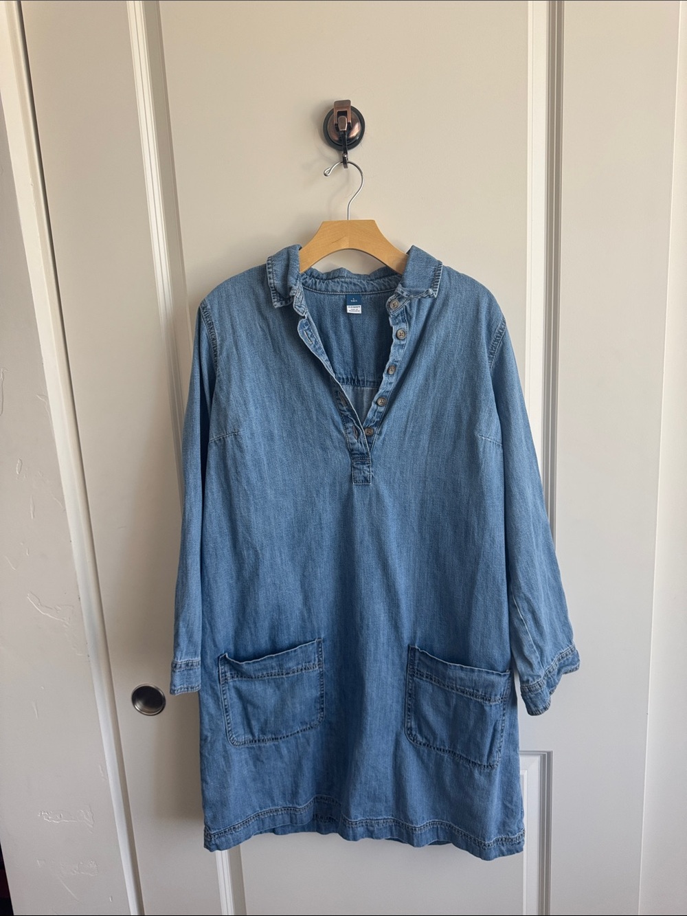 Old Navy Light Blue Denim Long Sleeve Shift Dress